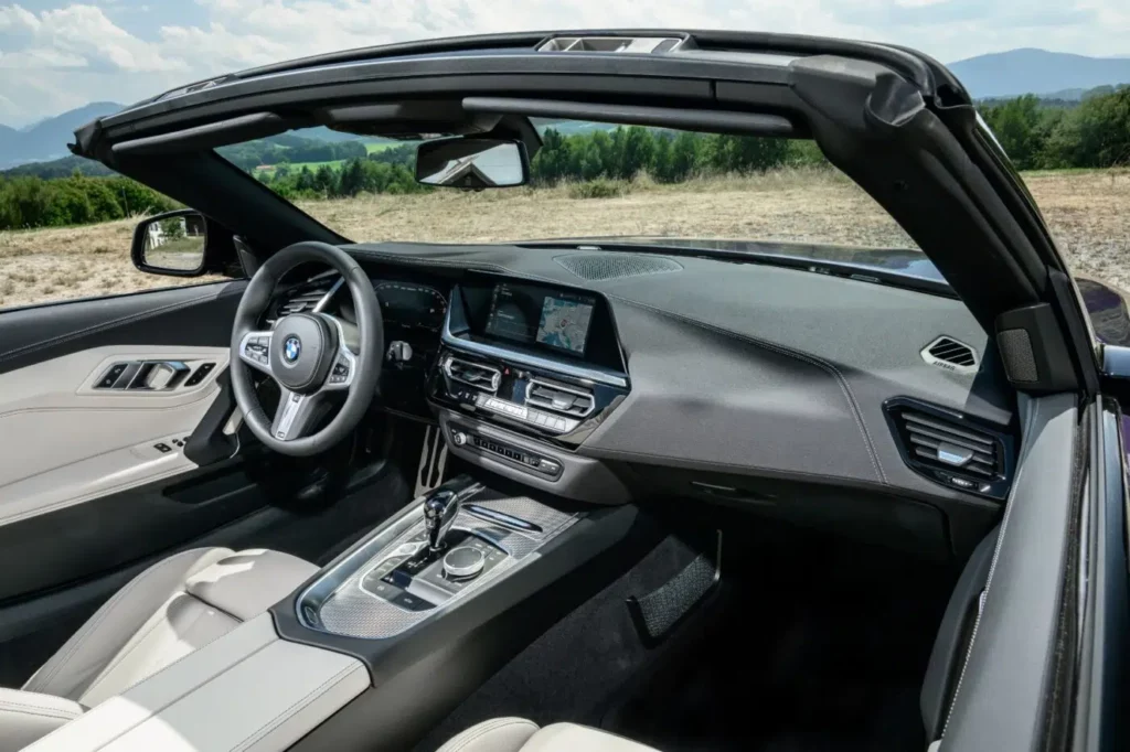 BMW Z4 2023: priser och egenskaper