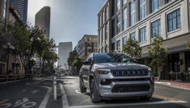 Jeep Compass 2023: priser och egenskaper