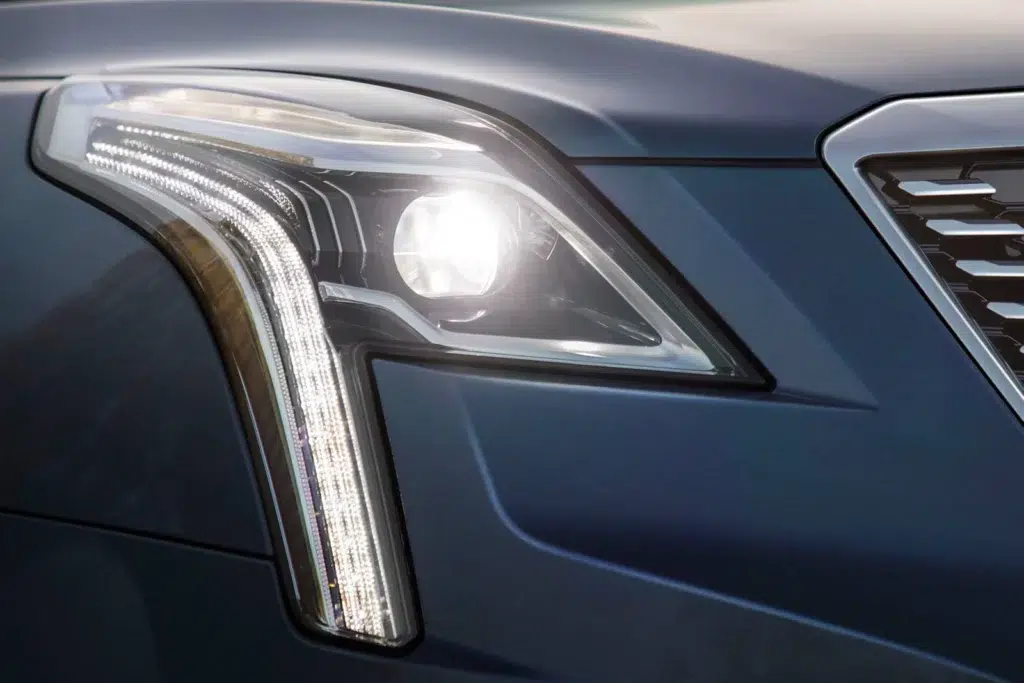 Cadillac XT5 2023: priser och egenskaper
