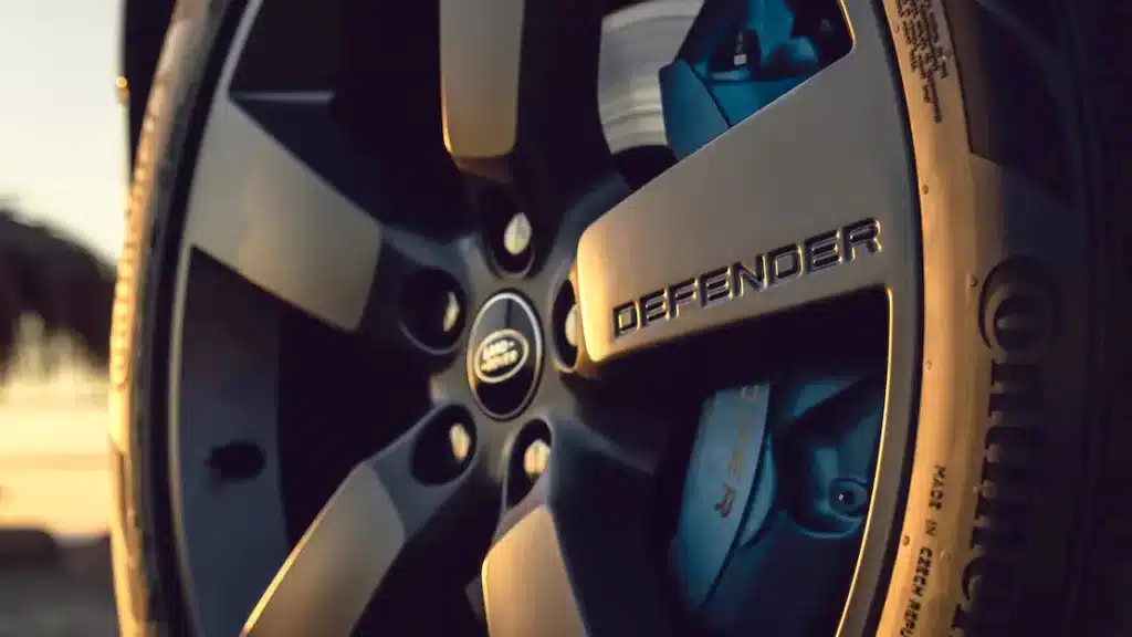Land Rover Defender 2023: priser och egenskaper
