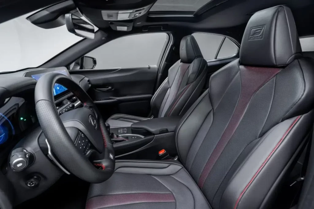 Lexus UX 250h 2024: priser och egenskaper